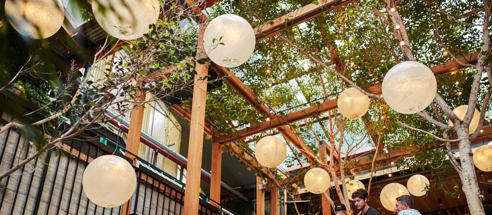 Spring Scarf Dinners at Garden State Hotel